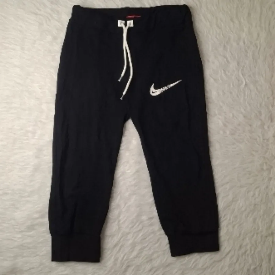 شلوارک نایک