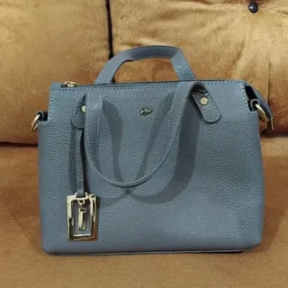 کیف دوشی سرزمین چرم