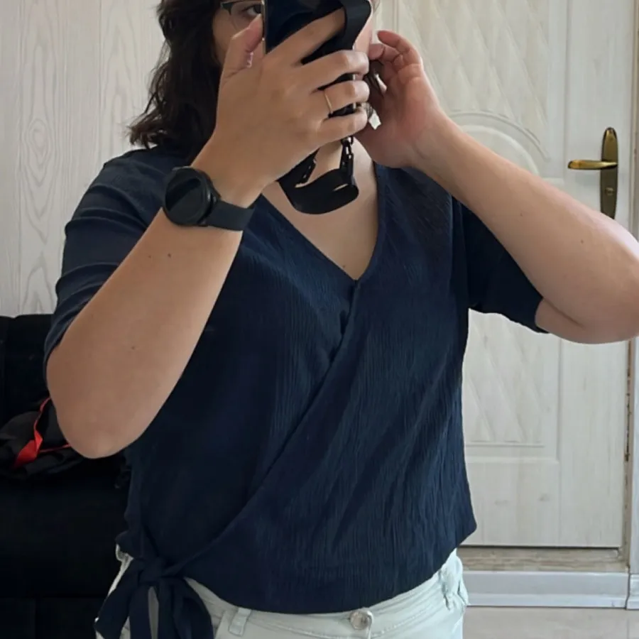 بلوز پاپیونی اسمارا