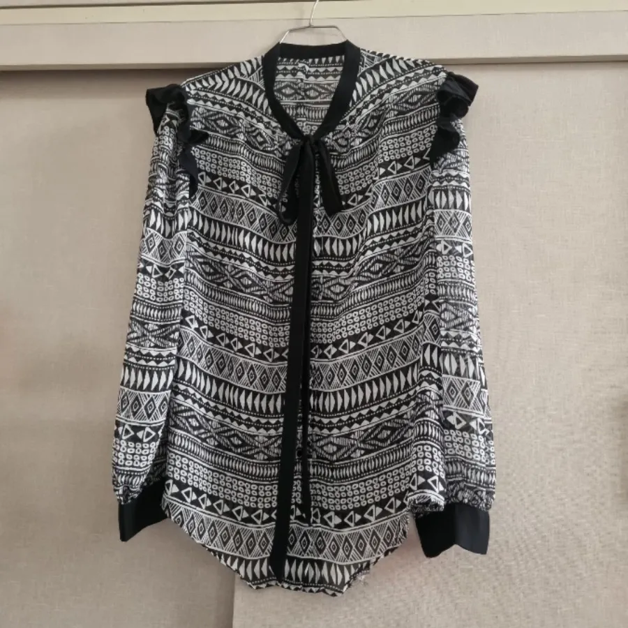 شومیز حریر کرواتی