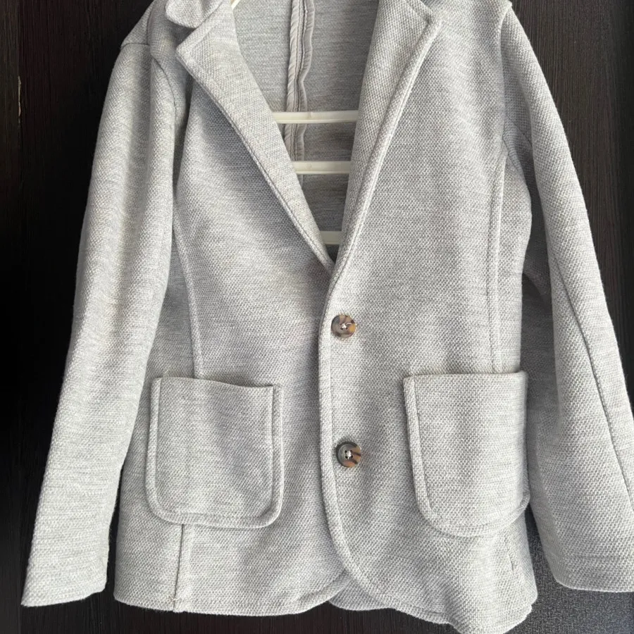 کت بچگانه منگو