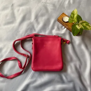 کیف رودوشی صورتی