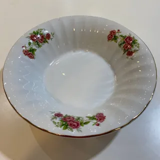 کاسه گل سرخی