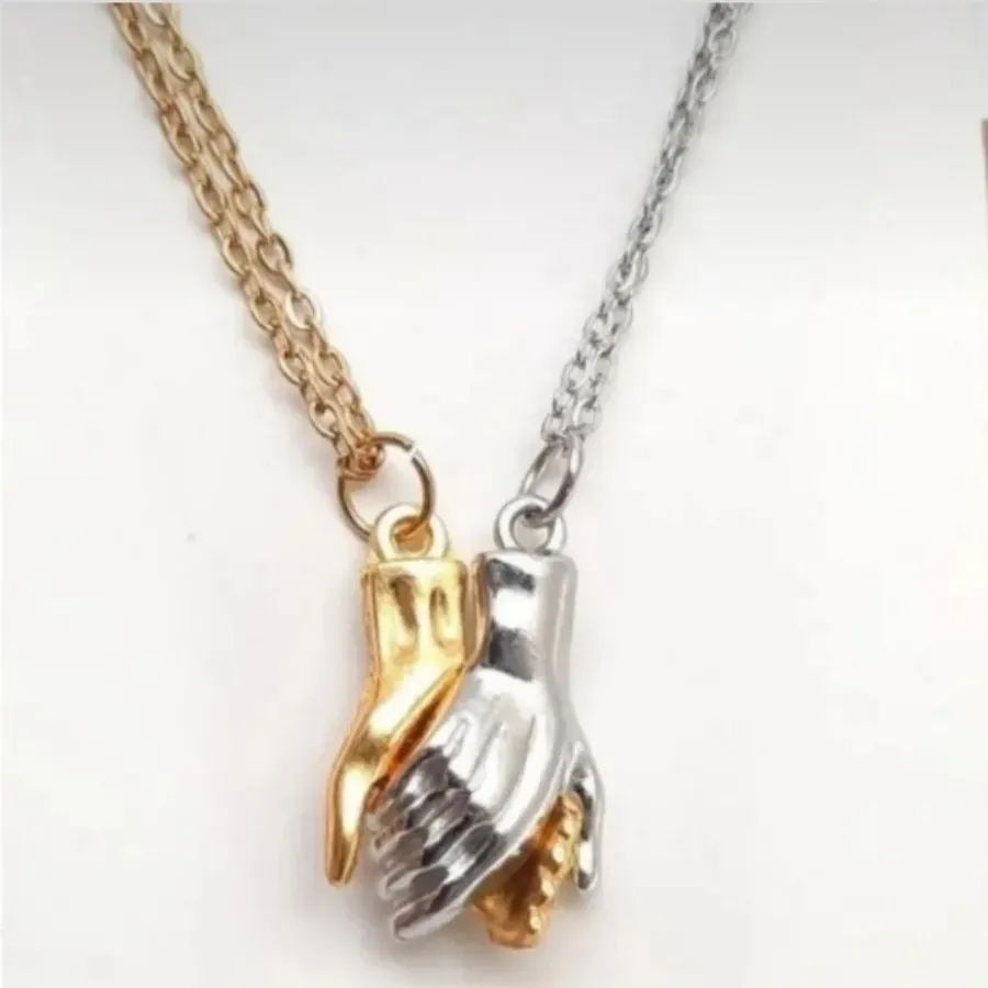 گردنبند مگنتی