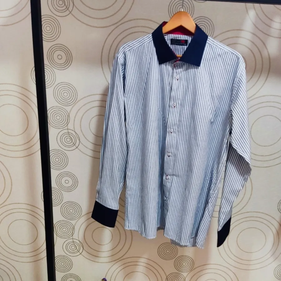 پیراهن مردانه