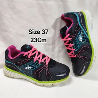 کتونی خارجی