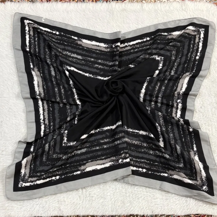 روسری سایز 90 رنگ مشکی