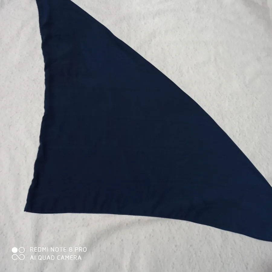 مقنعه سرمه‌ای