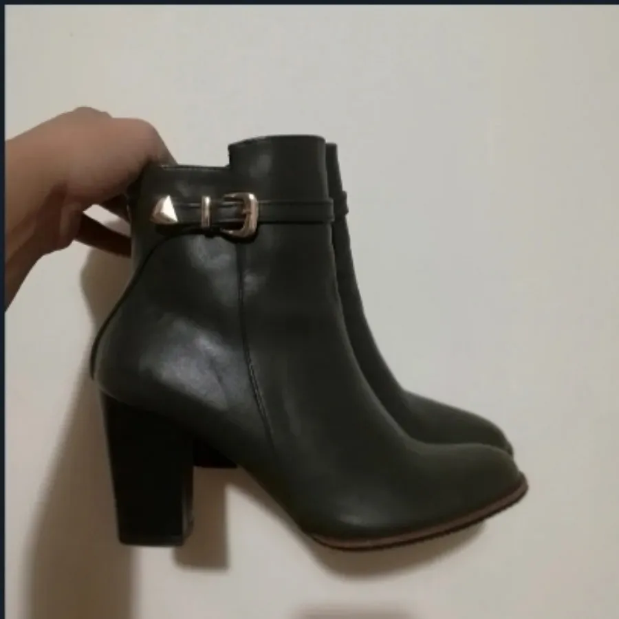 نیم بوت ترک
سایز 38