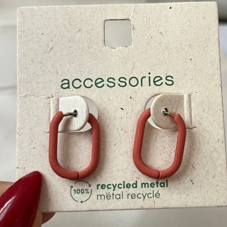 گوشواره ضد حساسیت