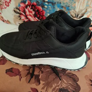 کت‌نی نایک.نیو بالاتس