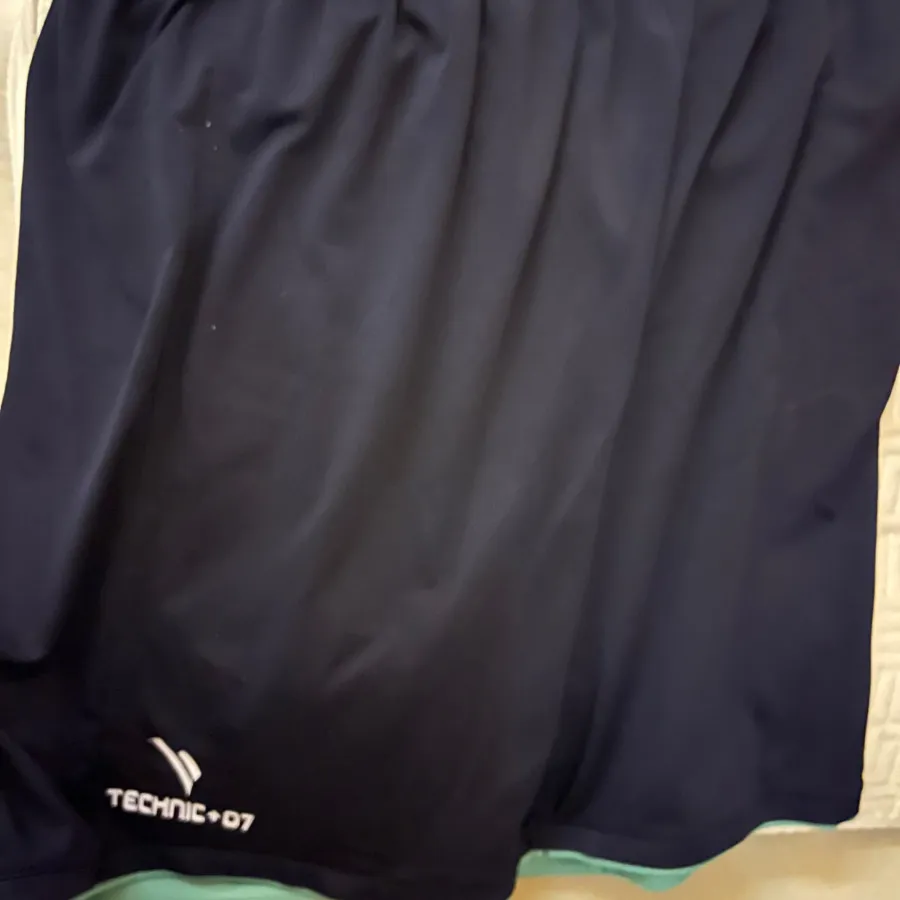 شلوارک ورزشی