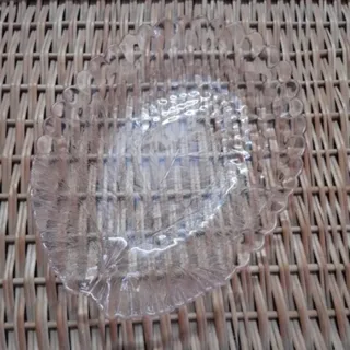 دیس صورتی طرح انگور