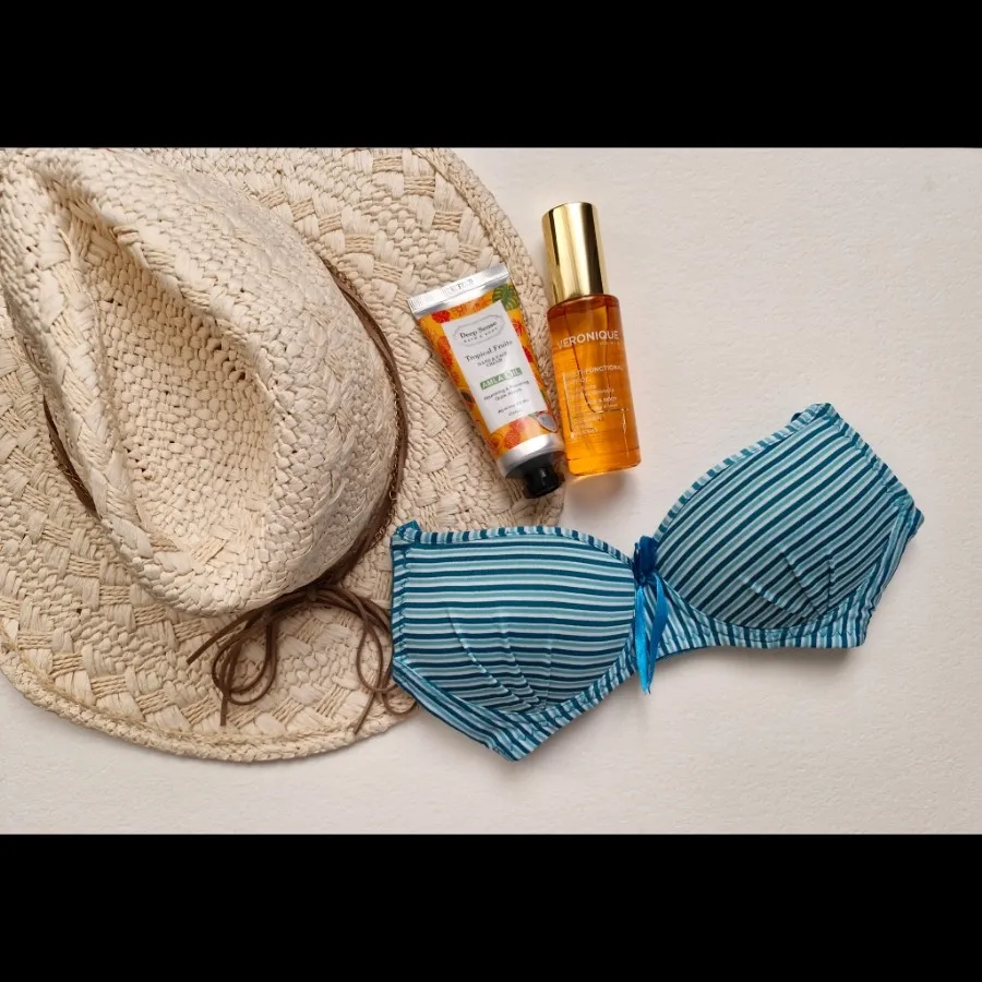 لباس زیر زنانه