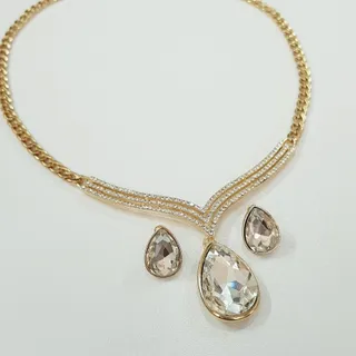 گردنبند و گوشواره مجلسی