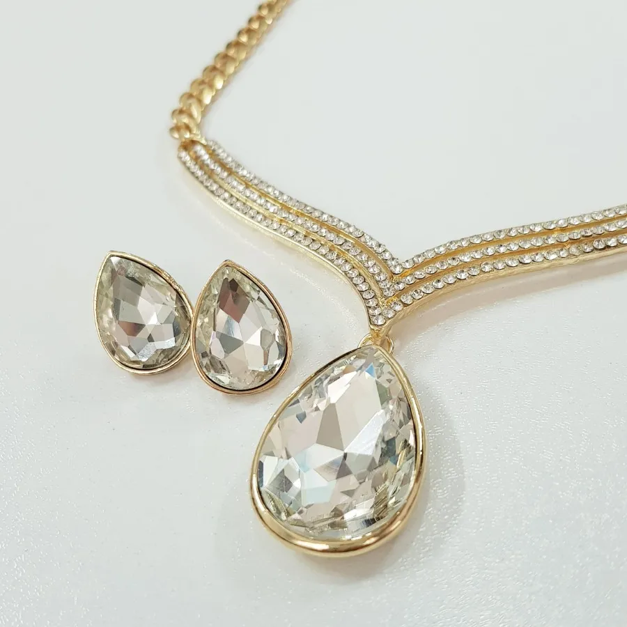 نیم ست مجلسی طلایی