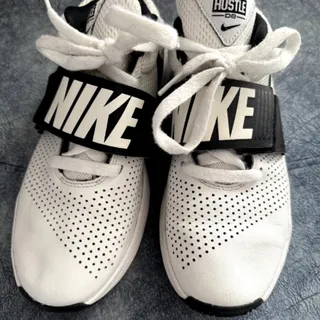 کفش کتونی نایکی اورجینال