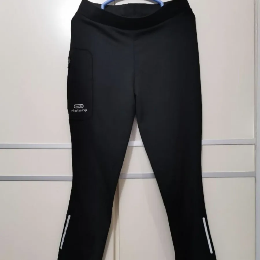 لگ ورزشی زنانه استوک