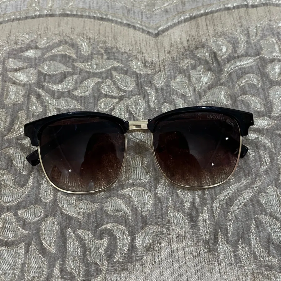 عینک افتابی لاگوست