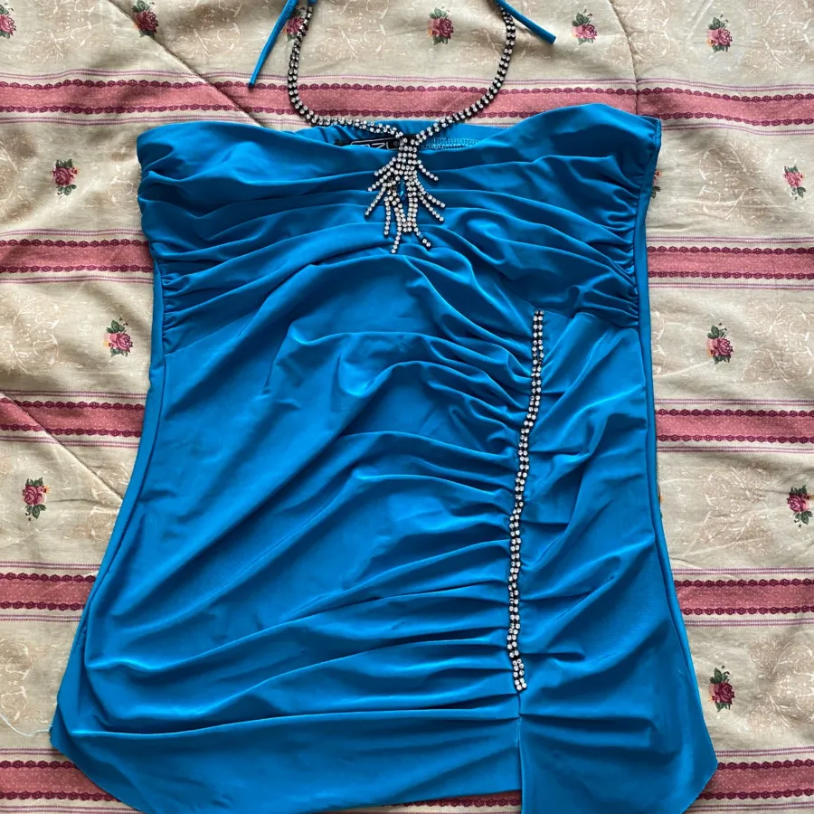 تاپ مجلسی پشت گردنی