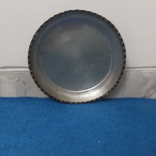 سینی مسی قدیمی لبه کنگره