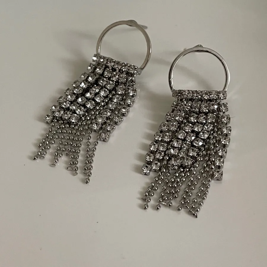 گوشواره ریش ریشی