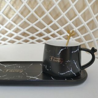 ماگ سینی‌دار