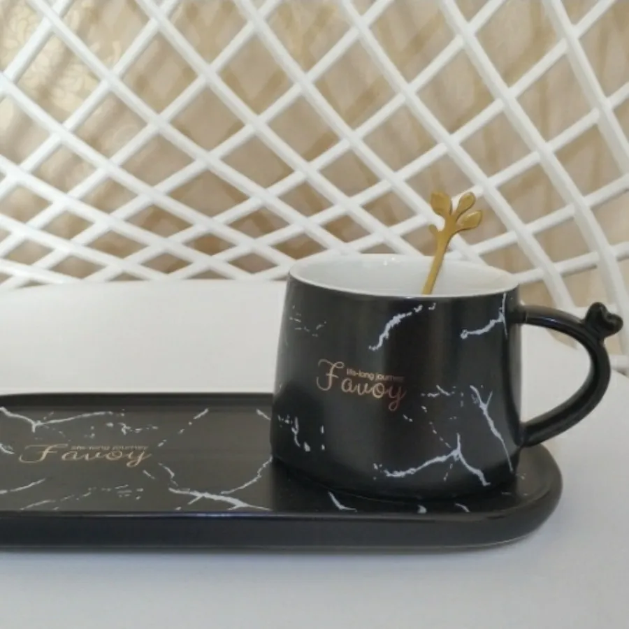 ماگ سینی‌دار