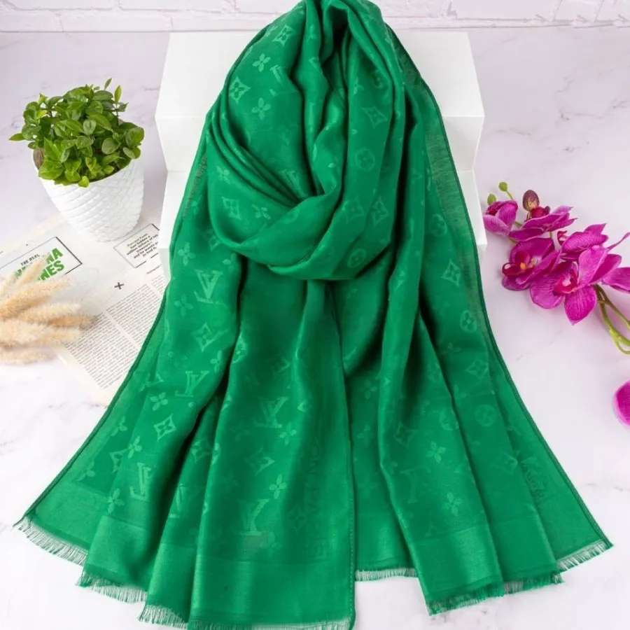 شال سبز زارا