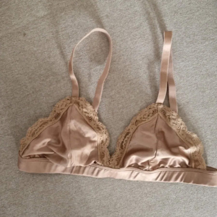 سوتین خارجی