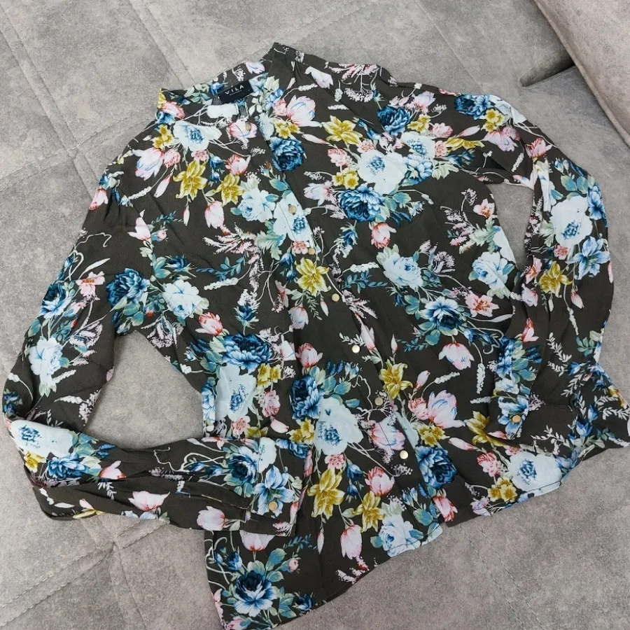 شومیز مارک vila