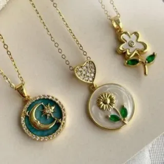 پک گردنبند کیوت?