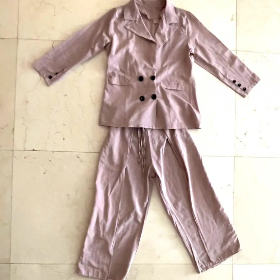 کت شلوار نخی