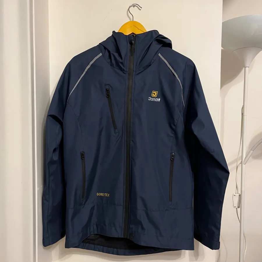 کاپشن گورتکس لایت