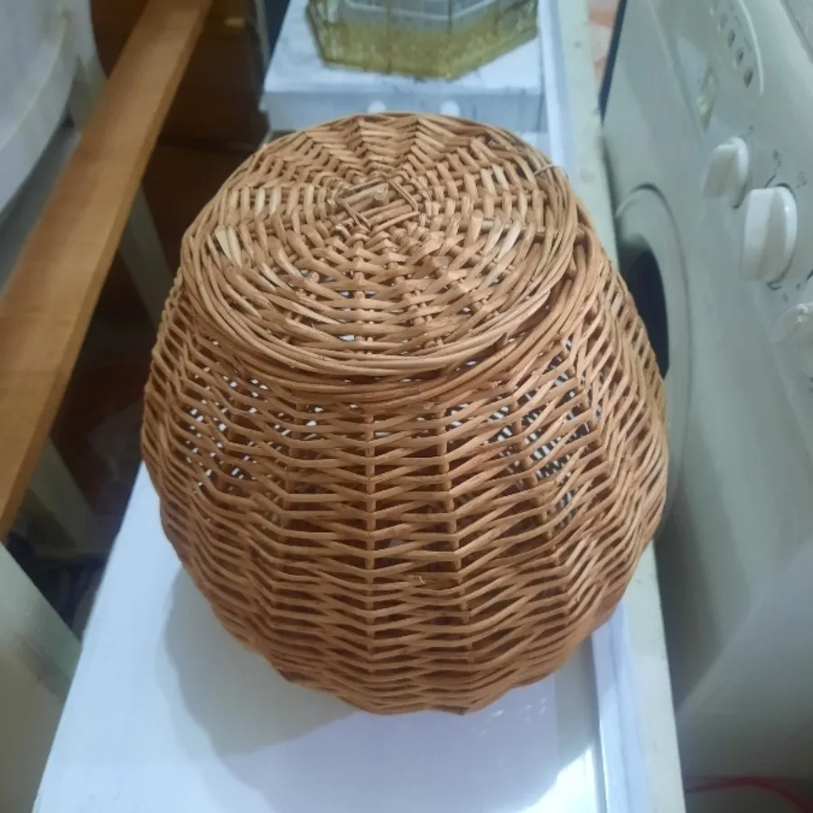 ظرف حصیری بزرگ