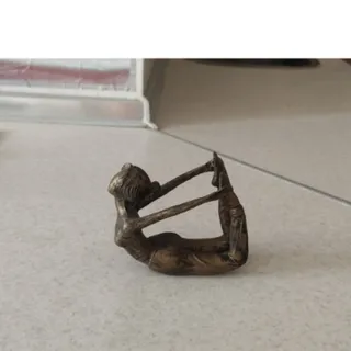 مجسمه حرکات یوگا