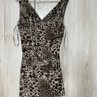 پیراهن کوتاه