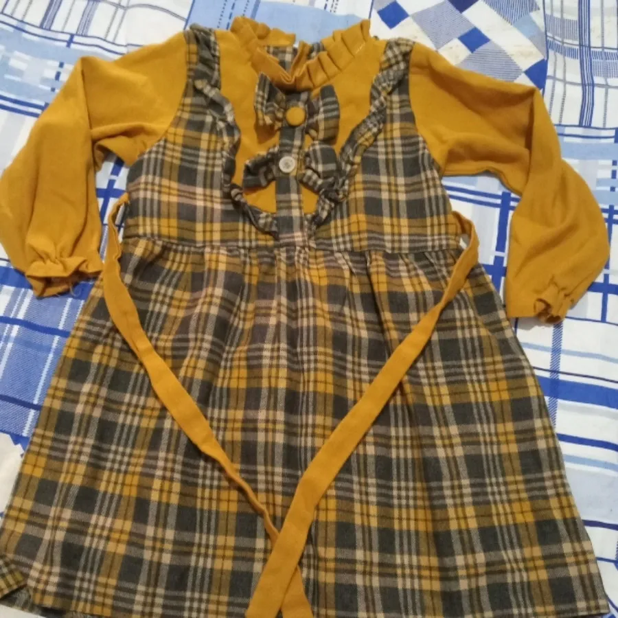 پیراهن بچگانه