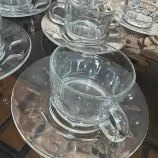 فنجان نعلبکی فرانسه