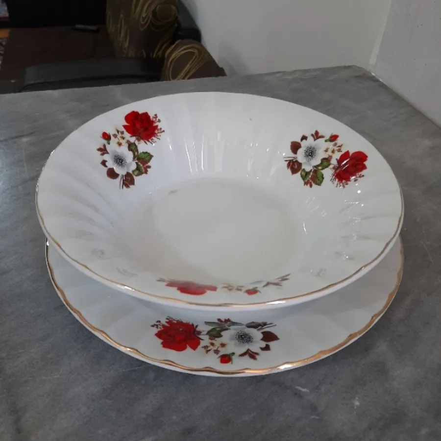 کاسه بشقاب گل سرخی چینی