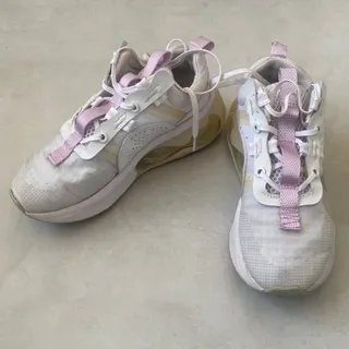 کفش نایک سفید یاسی