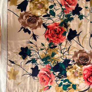 روسری گلدارمربعی