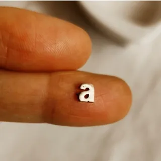 پلاک نقره حرف a