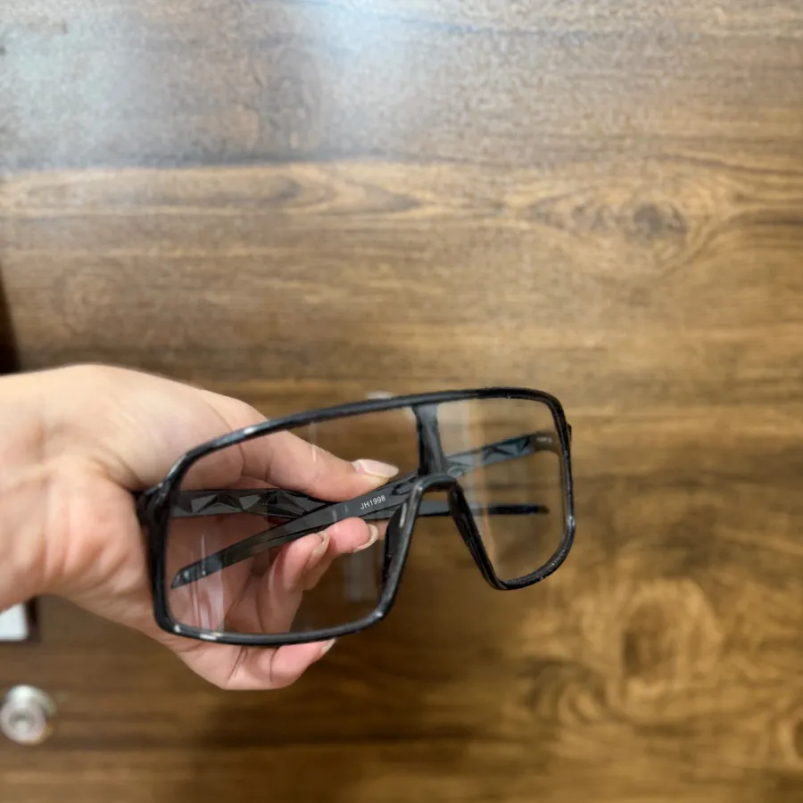 عینک شیشه سفید uvi ورزشی