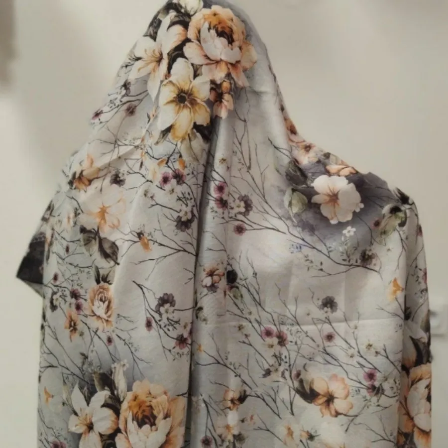 روسری طرحدار نخی زنانه