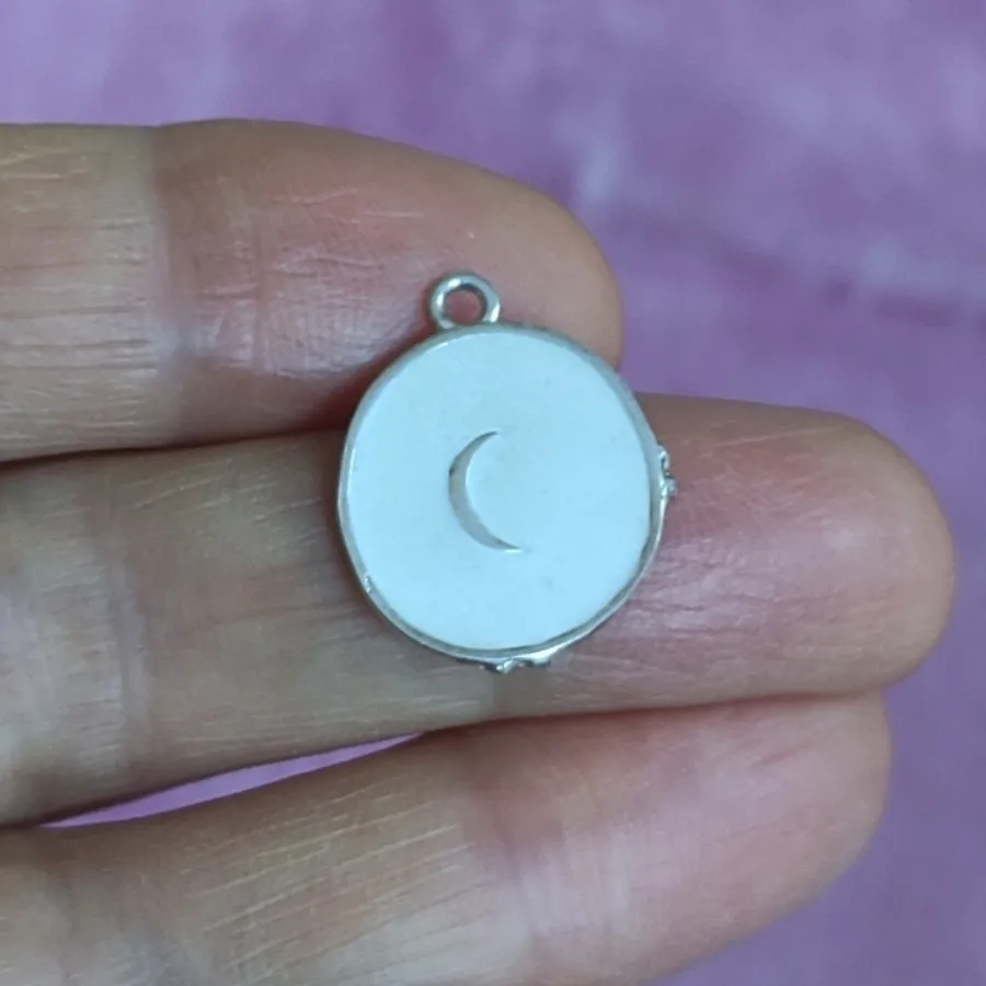 پلاک نقره ماه