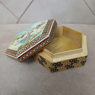 جا جواهری خاتم