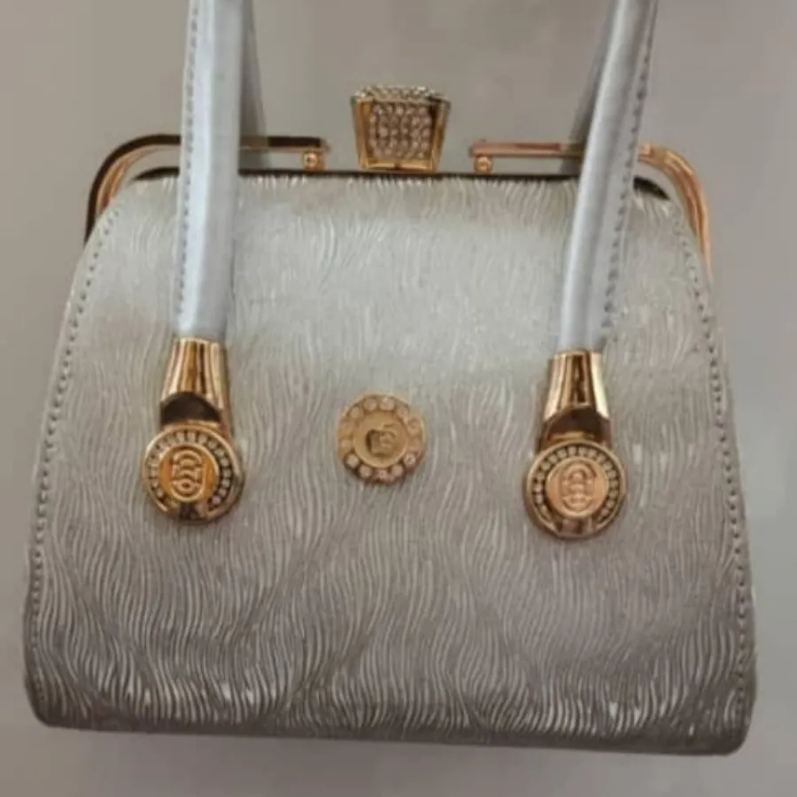 کیف لطفا ازم بخرید