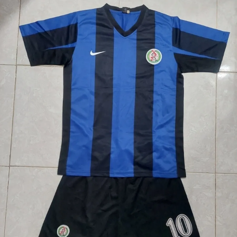 ست ورزشی (تی‌شرت و شورت)