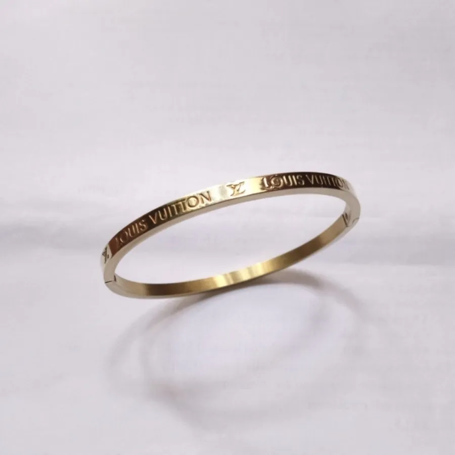 دستبند زنانه